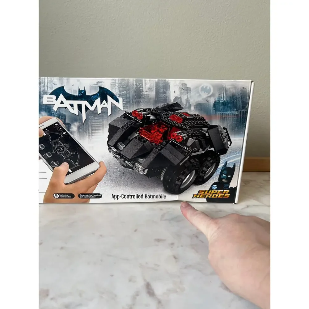 LEGO DC Super Heroes App-Controlled Batmobile (Set 76112) New Factory Sealed